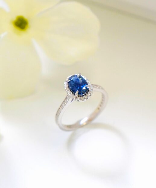sapphire oval engagement ring